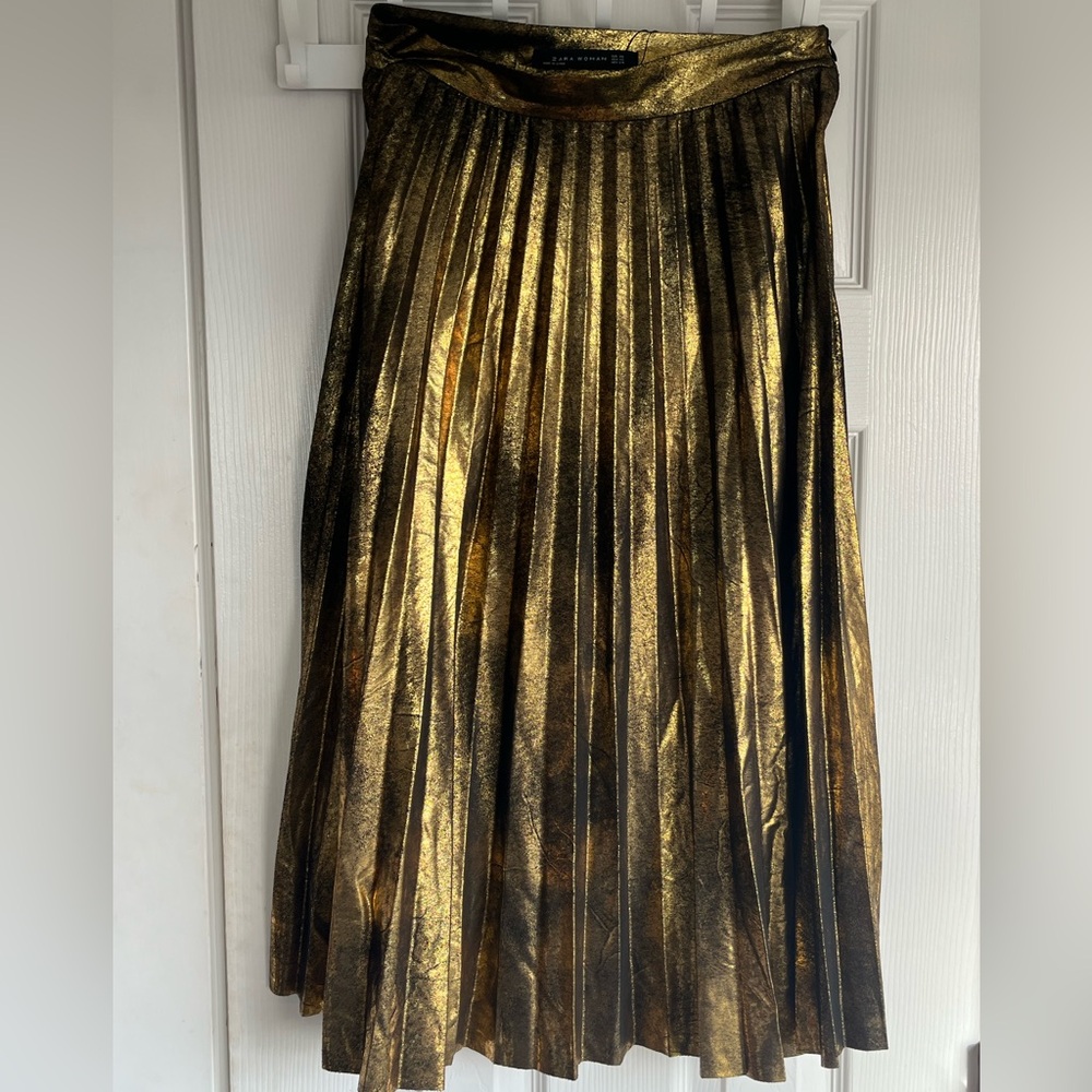 Zara Metallic Gold Pleated Midi Skirt